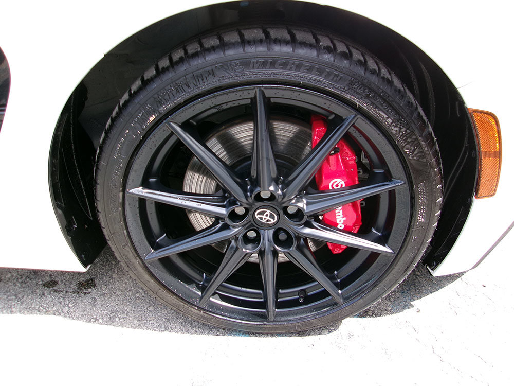 Used 2025 Toyota GR86 Premium w/ Performance Package RWD image 7