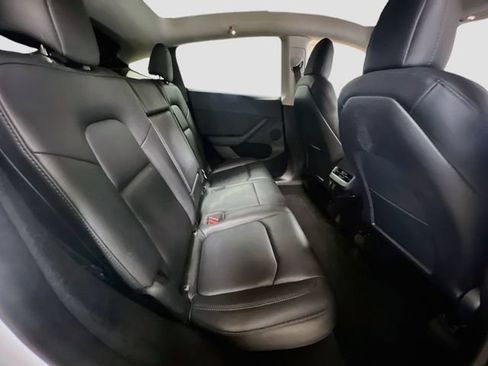 Used 2023 Tesla Model Y Performance AWD/4WD image 28