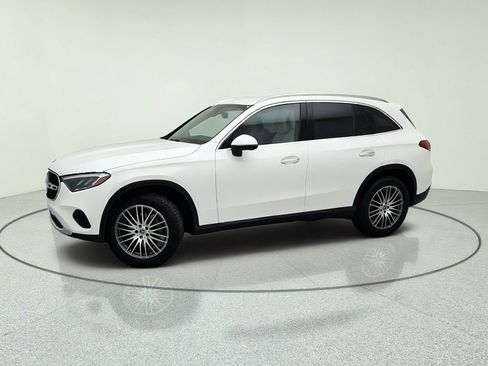 Used 2025 Mercedes-Benz GLC 300 image 15