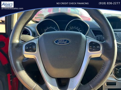 Used 2015 Ford Fiesta SE FWD image 6