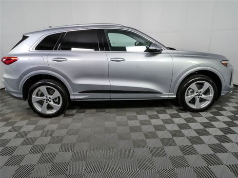 New 2026 Audi Q5 Premium AWD/4WD image 2