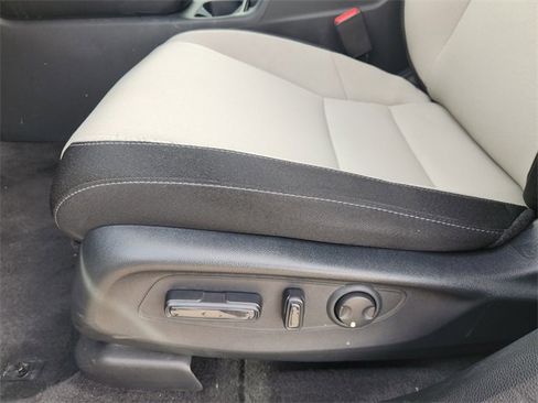 Certified 2024 Honda CR-V EX image 30