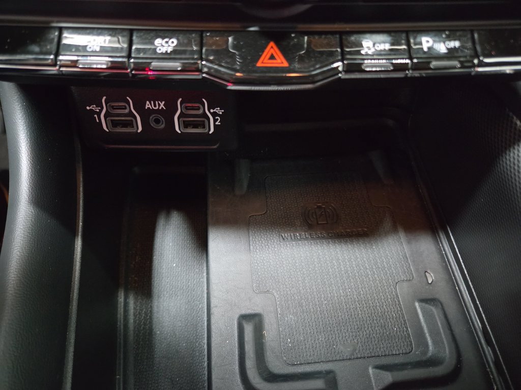 Used 2023 Dodge Durango R/T RWD image 41