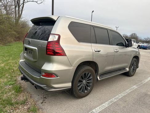 Used 2021 Lexus GX 460 Premium w/ Accessory Package AWD/4WD image 14