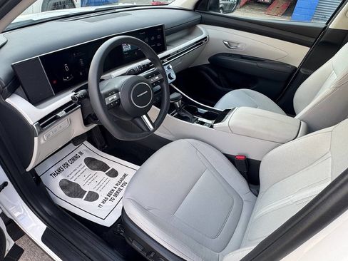 Used 2026 Hyundai Tucson SEL image 9