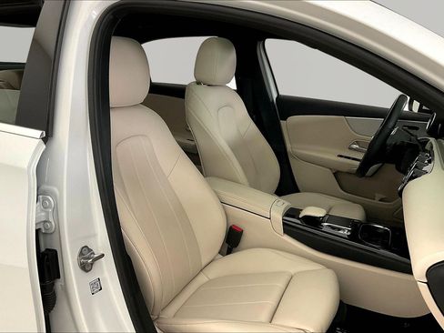 Used 2020 Mercedes-Benz A 220 4MATIC image 29