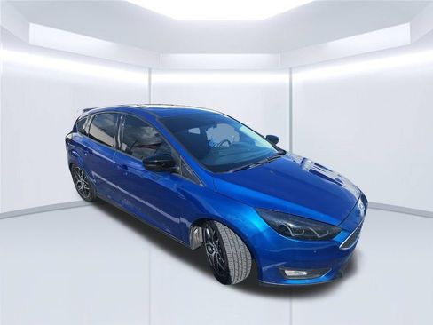 Used 2018 Ford Focus SEL FWD image 11