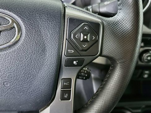 Used 2019 Toyota Tacoma SR5 RWD image 20