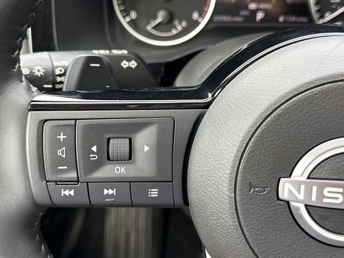 Used 2023 Nissan Pathfinder SL w/ SL Premium Package AWD/4WD image 21