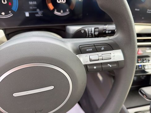 Used 2025 Hyundai Sonata SE FWD image 20