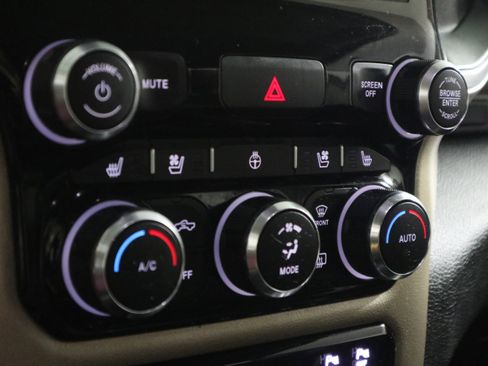 Used 2022 RAM 1500 Laramie image 31