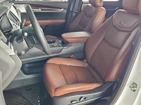 Certified 2026 Cadillac XT5 Premium Luxury w/ Driver Assist Package FWD image 21