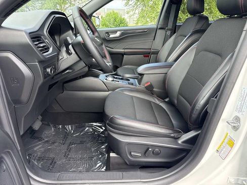 Used 2025 Ford Escape ST-Line w/ Tech Pack #1 AWD/4WD image 24