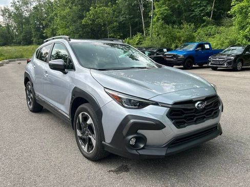 Used 2024 Subaru Crosstrek 2.5i Limited w/ Crosstrek Mirror Package AWD/4WD image 3