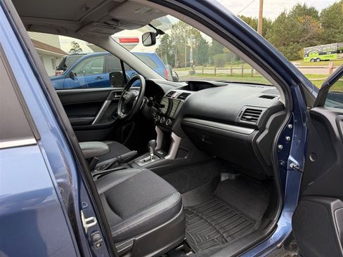 Used 2014 Subaru Forester 2.0XT Premium image 12