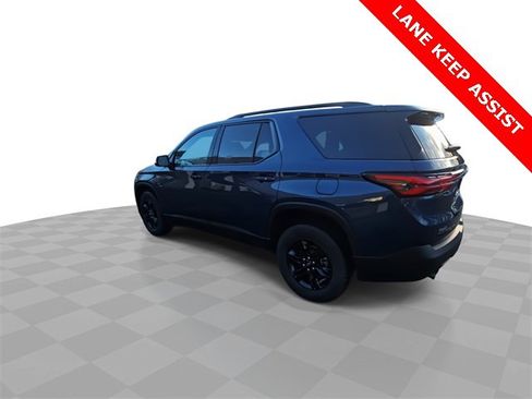 Used 2023 Chevrolet Traverse LT w/ Midnight/Sport Edition image 6