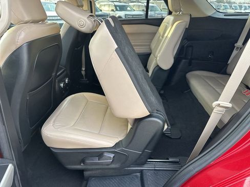 Used 2020 Ford Explorer Limited image 36