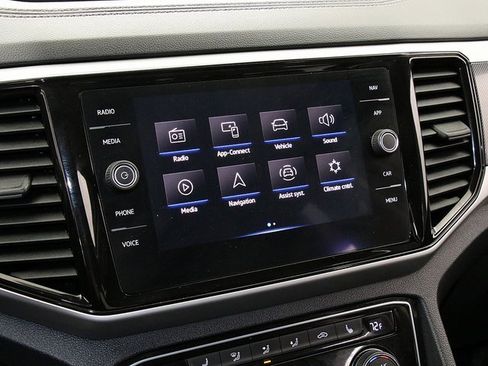 Used 2022 Volkswagen Atlas SEL R-Line image 18