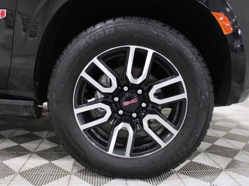 Used 2023 GMC Yukon AT4 w/ AT4 Premium Package image 47