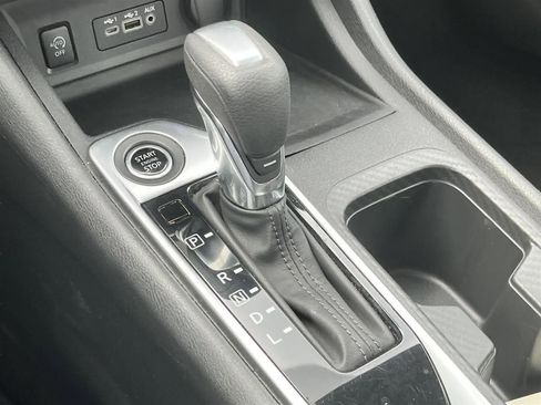 Used 2024 Nissan Sentra SV FWD image 24