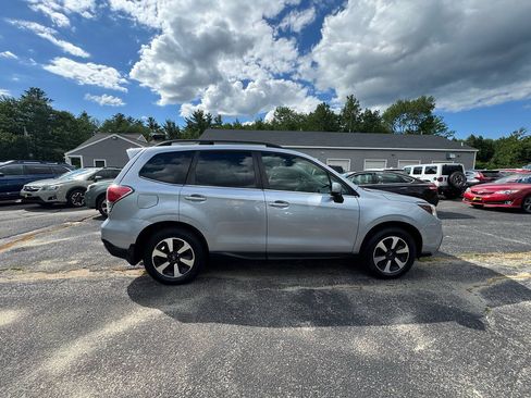 Used 2018 Subaru Forester 2.5i Limited AWD/4WD image 13