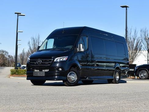 New 2024 Mercedes-Benz Sprinter 3500 image 2