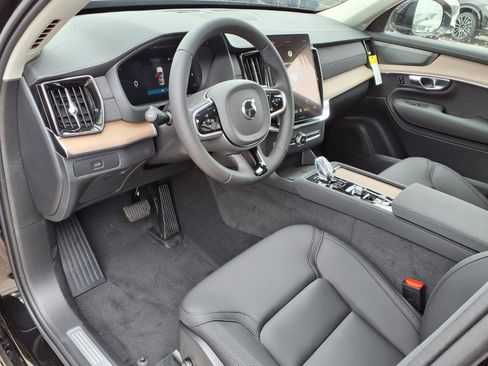 New 2026 Volvo XC90 B5 Plus w/ Protection Package AWD/4WD image 12