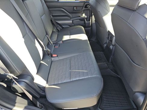 Used 2025 Toyota 4Runner TRD Off-Road Premium image 5