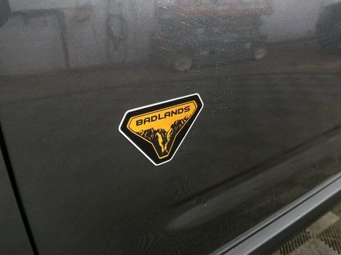 Used 2025 Ford Bronco Sport Badlands image 7