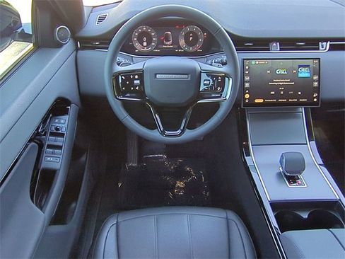 Used 2026 Land Rover Range Rover Evoque S image 16
