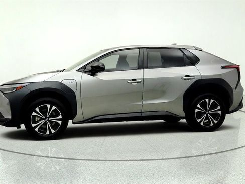 Used 2023 Subaru Solterra AWD image 8