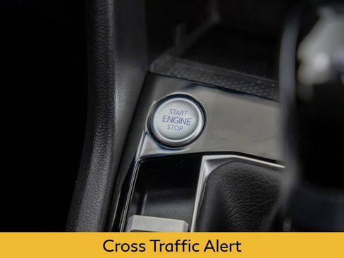 Used 2024 Volkswagen Taos SE image 22