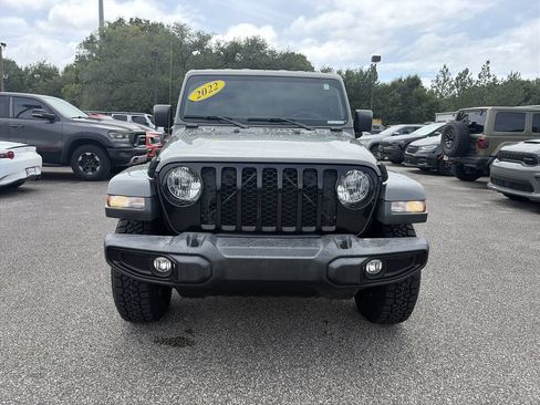 Used 2022 Jeep Gladiator Sport AWD/4WD image 9