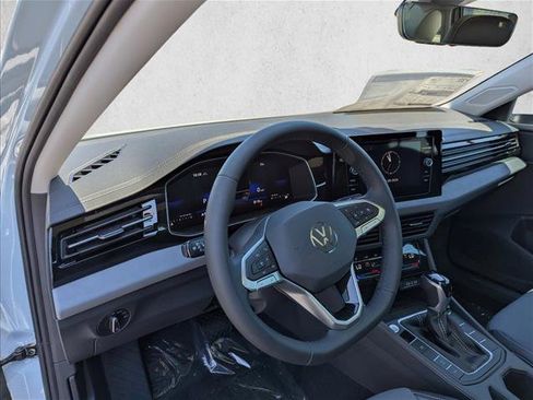 New 2026 Volkswagen Jetta SE FWD image 12