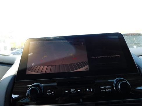 Certified 2021 Nissan Armada SV w/ SV Appearance Package image 9