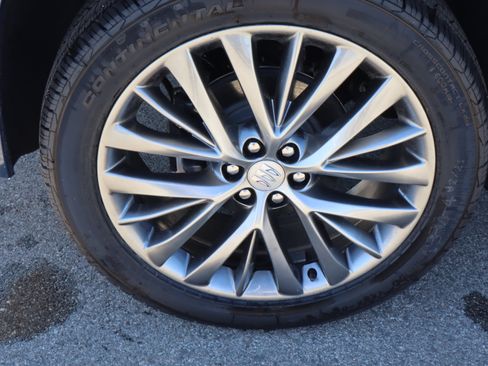Used 2022 Buick Enclave Avenir w/ Avenir Technology Package AWD/4WD image 17