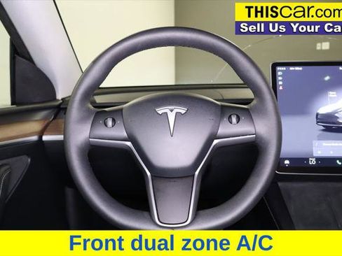 Used 2024 Tesla Model Y Long Range AWD/4WD image 15