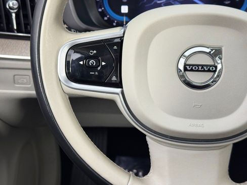 Used 2023 Volvo XC60 B5 Ultimate w/ Protection Package Premier image 22