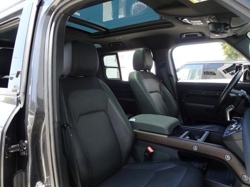 Used 2023 Land Rover Defender 110 X-Dynamic SE AWD/4WD image 22