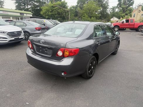 Used 2010 Toyota Corolla LE FWD image 11