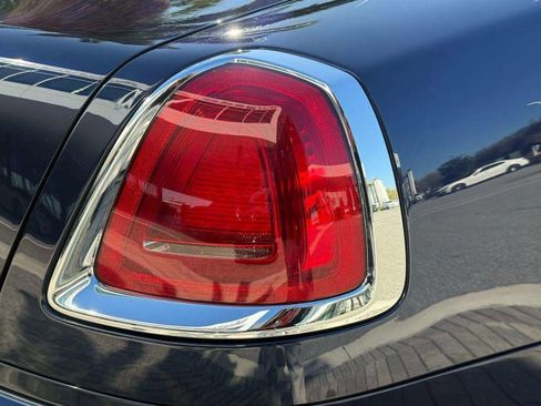 Used 2018 Rolls-Royce Dawn RWD image 51