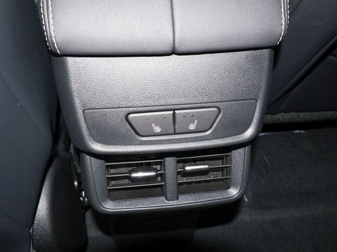 New 2027 GMC Terrain Elevation w/ Elevation Premium Package AWD/4WD image 11