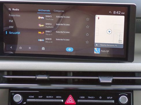 Certified 2025 Hyundai Tucson Limited image 17