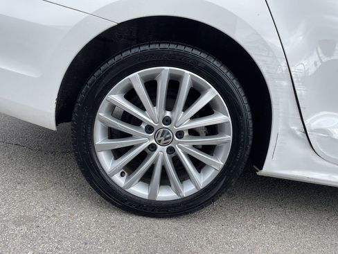 Used 2014 Volkswagen Jetta SEL FWD image 12