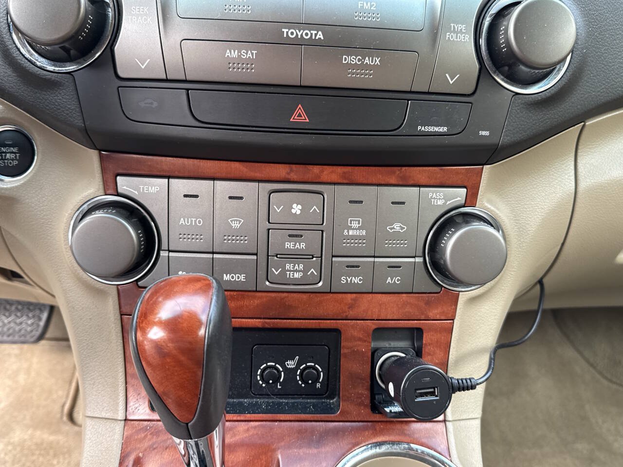 Used 2008 Toyota Highlander Limited AWD/4WD image 33