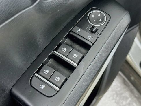 Used 2023 Kia Soul LX w/ Option Group 015 FWD image 20
