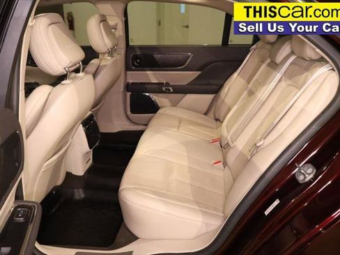 Used 2020 Lincoln Continental w/ Premium Package image 25