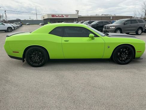 Used 2023 Dodge Challenger SRT Hellcat RWD image 2
