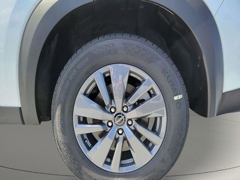 New 2025 Nissan Pathfinder SV AWD/4WD image 13
