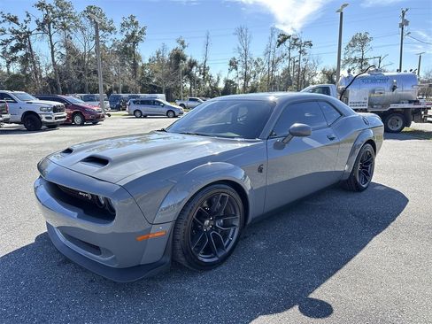 Used 2019 Dodge Challenger SRT Hellcat Redeye image 7